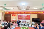 Tạp chí trao tặng 50 suất quà Tết tới học sinh có hoàn cảnh khó khăn tại phường Âu Cơ, Phú Thọ