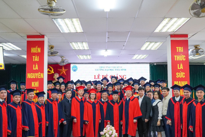 Sinh viên theo học tại Trường Đại học Thái Bình có nhiều cơ hội nhận được học bổng tại trường (Ảnh: NTCC) dai-hoc-thai-binh-2.jpg