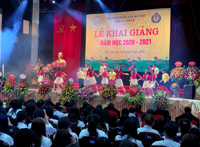 Lễ khai giảng Khoa Y Dược (Trường Đại học Quốc gia Hà Nội) năm học mới 2020 - 2021. Ảnh: Tùng Dương.
