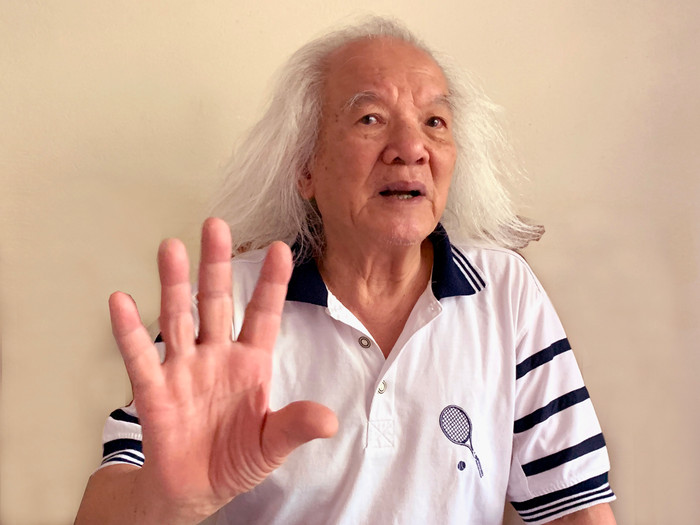 Thầy Ngọc cho biết: "Ở nước ta lâu nay có một quan niệm sai lầm nghĩ rằng muốn cho các em có tương lai, tiền đồ thì phải vào đại học". Ảnh: Tùng Dương. Thầy Ngọc cho biết: "Ở nước ta lâu nay có một quan niệm sai lầm nghĩ rằng muốn cho các em có tương lai, tiền đồ thì phải vào đại học". Ảnh: Tùng Dương.