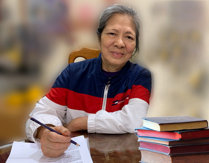 Nhà giáo Nguyễn Thị Thu: "Có thể nói đây cũng là một cách tạo quỹ cho nhà trường, cách làm có vẻ tiện nhưng lại không phản ánh đúng tinh thần của phong trào. Tôi thấy đây là kế hoạch nhỏ của trò nhưng lại là kế hoạch lớn của nhà trường". Ảnh: Tùng Dương. Nhà giáo Nguyễn Thị Thu: "Có thể nói đây cũng là một cách tạo quỹ cho nhà trường, cách làm có vẻ tiện nhưng lại không phản ánh đúng tinh thần của phong trào. Tôi thấy đây là kế hoạch nhỏ của trò nhưng lại là kế hoạch lớn của nhà trường". Ảnh: Tùng Dương.