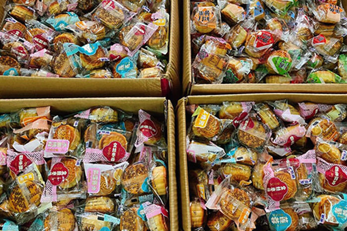 Chính vì hàng trôi nổi không rõ nguồn gốc, không đạt chất lượng nên không thể khai báo được nên các loại hàng này đều phải đi lậu theo đường biên giới, đường không chính thống. Ảnh: TD. Chính vì hàng trôi nổi không rõ nguồn gốc, không đạt chất lượng nên không thể khai báo được nên các loại hàng này đều phải đi lậu theo đường biên giới, đường không chính thống. Ảnh: TD.