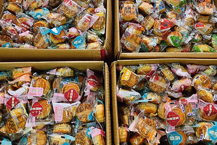 Chính vì hàng trôi nổi không rõ nguồn gốc, không đạt chất lượng nên không thể khai báo được nên các loại hàng này đều phải đi lậu theo đường biên giới, đường không chính thống. Ảnh: TD.