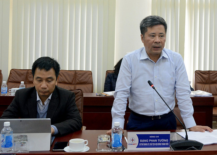 Đồng chí Đặng Phan Tường - Bí thư Đảng ủy, Chủ tịch Hội đồng thành viên EVNNPT phát biểu tại buổi làm việc. Ảnh: EVNNPT. Đồng chí Đặng Phan Tường - Bí thư Đảng ủy, Chủ tịch Hội đồng thành viên EVNNPT phát biểu tại buổi làm việc. Ảnh: EVNNPT.