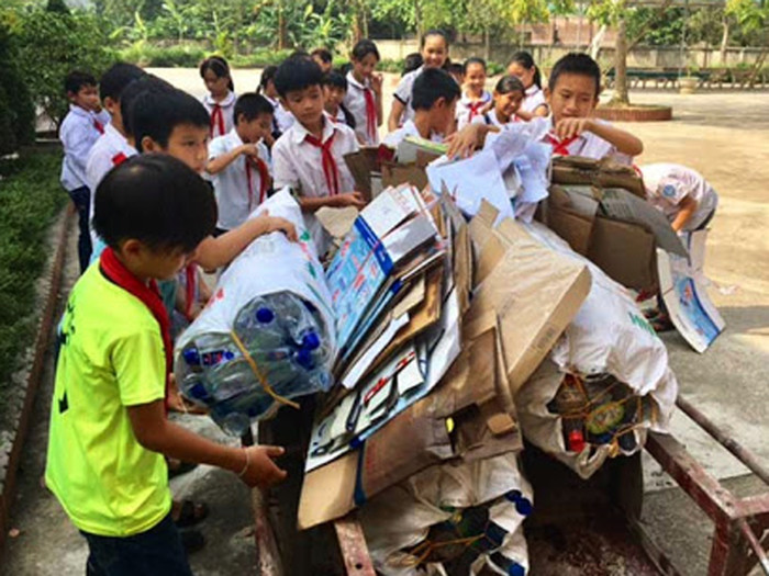 Kế hoạch nhỏ là rèn học sinh tính tiết kiệm, tính nhân văn và đó mới là mục tiêu chính, không phải số tiền cuối cùng để nhà trường lấy thành tích. Ảnh minh họa: Trần Trang. Kế hoạch nhỏ là rèn học sinh tính tiết kiệm, tính nhân văn và đó mới là mục tiêu chính, không phải số tiền cuối cùng để nhà trường lấy thành tích. Ảnh minh họa: Trần Trang.