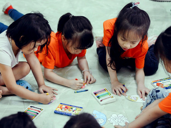 Tiến sĩ Trịnh Ngọc Thạch: "Vai trò của tư nhân hiện nay trong quản trị rất tốt và nó làm cho việc đầu tư giáo dục có hiệu quả, hạn chế được rất nhiều lãng phí tốn kém không cần thiết, tôi cho đây cũng là một dấu hiệu đáng mừng trong quan niệm về giáo dục tư thục". Ảnh minh họa: Tùng Dương. Tiến sĩ Trịnh Ngọc Thạch: "Vai trò của tư nhân hiện nay trong quản trị rất tốt và nó làm cho việc đầu tư giáo dục có hiệu quả, hạn chế được rất nhiều lãng phí tốn kém không cần thiết, tôi cho đây cũng là một dấu hiệu đáng mừng trong quan niệm về giáo dục tư thục". Ảnh minh họa: Tùng Dương.