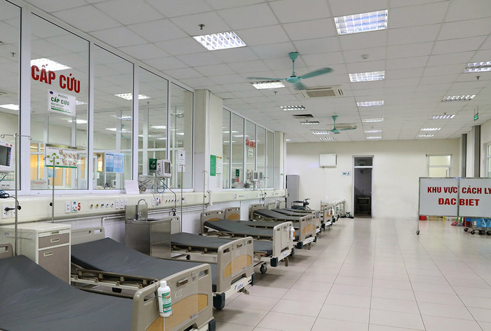 Mô hình bệnh viện vệ tinh đã giúp giảm tỷ lệ chuyển tuyến, đạt từ 65 - 100% số ca chuyển tuyến ở những chuyên khoa thực hiện chuyển giao kỹ thuật tại các bệnh viện vệ tinh. Ảnh minh họa: Tùng Dương. Mô hình bệnh viện vệ tinh đã giúp giảm tỷ lệ chuyển tuyến, đạt từ 65 - 100% số ca chuyển tuyến ở những chuyên khoa thực hiện chuyển giao kỹ thuật tại các bệnh viện vệ tinh. Ảnh minh họa: Tùng Dương.