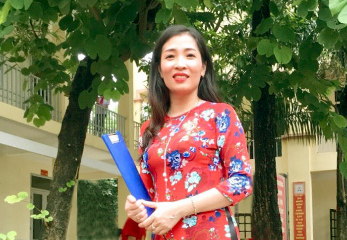 Cô Phạm Thị Kiều Oanh: "Kiến thức thi vào lớp 10 trung học phổ thông thì trọng tâm vẫn là chương trình Ngữ văn lớp 9, nội dung thi ở cả 3 phân môn là Văn, tiếng Việt và tập làm văn. Cũng có một chút của Ngữ văn lớp 8 nhưng không nhiều": Ảnh: Nhân vật cung cấp. Cô Phạm Thị Kiều Oanh: "Kiến thức thi vào lớp 10 trung học phổ thông thì trọng tâm vẫn là chương trình Ngữ văn lớp 9, nội dung thi ở cả 3 phân môn là Văn, tiếng Việt và tập làm văn. Cũng có một chút của Ngữ văn lớp 8 nhưng không nhiều": Ảnh: Nhân vật cung cấp.