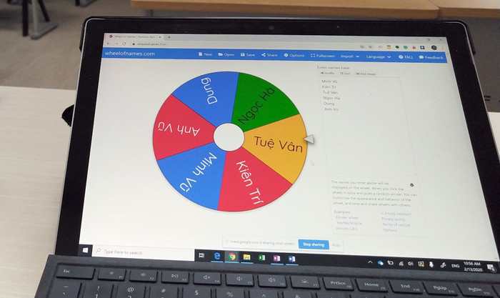 Giáo viên có thể kết hợp nhiều công cụ để dạy học online. Ảnh: Đỗ Bảo. Giáo viên có thể kết hợp nhiều công cụ để dạy học online. Ảnh: Đỗ Bảo.