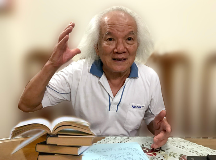 Nhà giáo ưu tú Nguyễn Văn Ngọc: "Thay đổi sách giáo khoa một cách vội vàng như vậy là mang tính lợi ích cá nhân, họ gây nên một tác hại lớn cho cả một thế hệ trẻ tương lai của đất nước sau này". Ảnh: Tùng Dương. Nhà giáo ưu tú Nguyễn Văn Ngọc: "Thay đổi sách giáo khoa một cách vội vàng như vậy là mang tính lợi ích cá nhân, họ gây nên một tác hại lớn cho cả một thế hệ trẻ tương lai của đất nước sau này". Ảnh: Tùng Dương.
