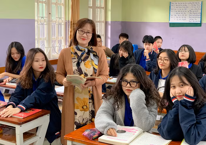 Cô Khánh cho biết: “Vừa thương vừa giận và bản thân tôi cũng đã rút ra được nhiều điều từ những “sóng gió” đó, nhưng trên tất cả vẫn là tình cảm và lòng thương yêu con trẻ đã giúp tôi lấy lại được thăng bằng sau những biến cố trên”. Ảnh: Tùng Dương.