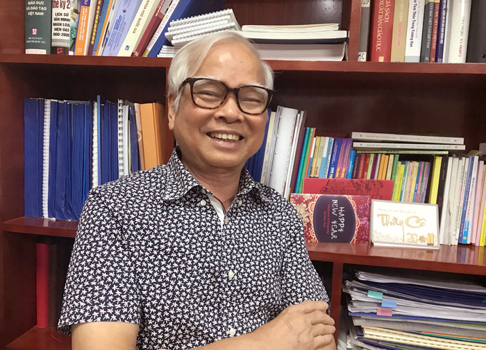 Thầy Hòa nêu quan điểm: “Các bậc cha mẹ cần suy nghĩ xem thực chất con em mình học đến mức nào, thông minh đến đâu cũng như có khả năng với những bộ môn nào". Ảnh: Tùng Dương. Thầy Hòa nêu quan điểm: “Các bậc cha mẹ cần suy nghĩ xem thực chất con em mình học đến mức nào, thông minh đến đâu cũng như có khả năng với những bộ môn nào". Ảnh: Tùng Dương.