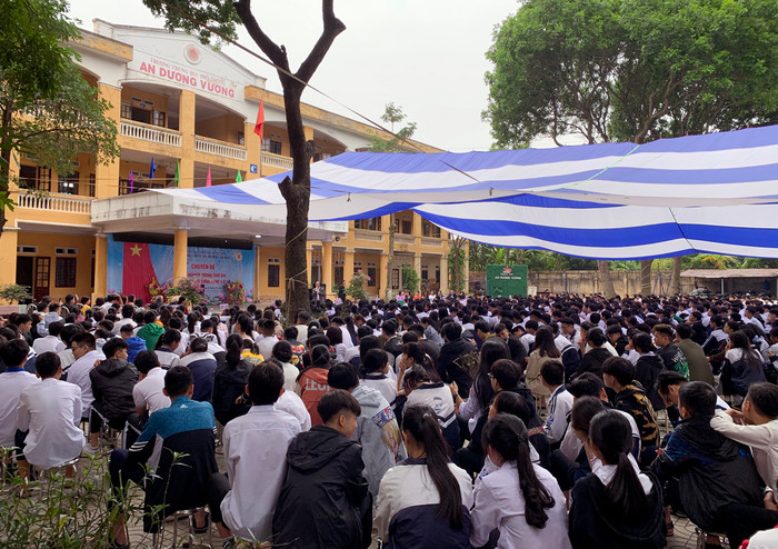 Trường Trung học phổ thông An Dương Vương (Đông Anh, Hà Nội) là 1 trong 5 trường Tư thục của huyện Đông Anh. Ảnh: Tùng Dương.