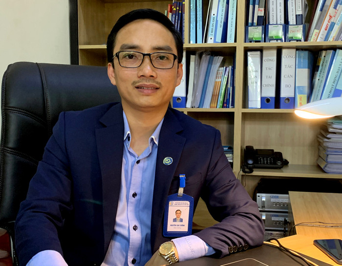 Nhà giáo Nguyễn Cao Cường - Hiệu trưởng Trường Trung học cơ sở Thái Thịnh, quận Đống Đa, Hà Nội. Ảnh: Tùng Dương. Nhà giáo Nguyễn Cao Cường - Hiệu trưởng Trường Trung học cơ sở Thái Thịnh, quận Đống Đa, Hà Nội. Ảnh: Tùng Dương.