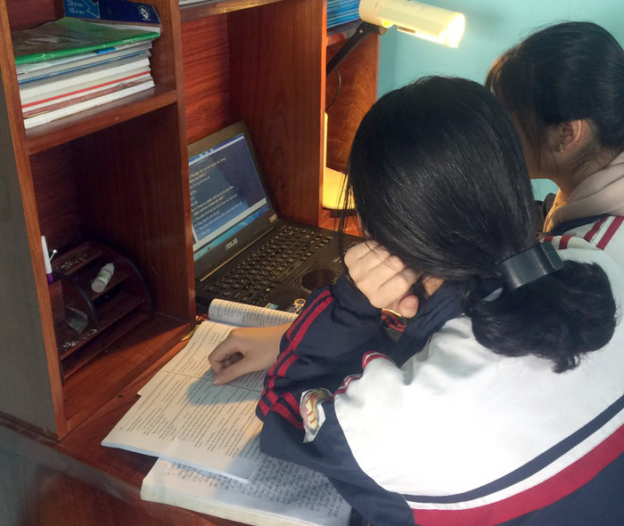 Giúp học sinh được tiếp cận với cách học, ôn tập mới, luôn giữ được tinh thần học tập trong những ngày nghỉ phòng, chống dịch. Ảnh: Phòng Giáo dục và Đào tạo Thị xã Phú Thọ. Giúp học sinh được tiếp cận với cách học, ôn tập mới, luôn giữ được tinh thần học tập trong những ngày nghỉ phòng, chống dịch. Ảnh: Phòng Giáo dục và Đào tạo Thị xã Phú Thọ.