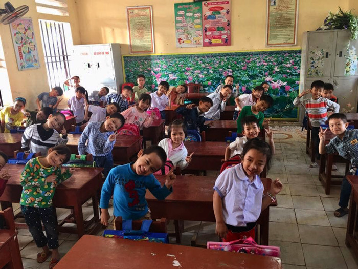 Cô Lê Thị Nếp: &quot;Các con cần phải có tuổi thơ, chơi mà học chứ không nên để các con có cảm giác sợ học. Đó mới là điều cần thiết”. Ảnh minh họa. LTN.