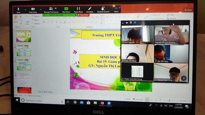 Muốn học Online, học trực tuyến có hiệu quả thì rất cần sự vào cuộc của phụ huynh học sinh. Ảnh: Nhà trường cung cấp. Muốn học Online, học trực tuyến có hiệu quả thì rất cần sự vào cuộc của phụ huynh học sinh. Ảnh: Nhà trường cung cấp.