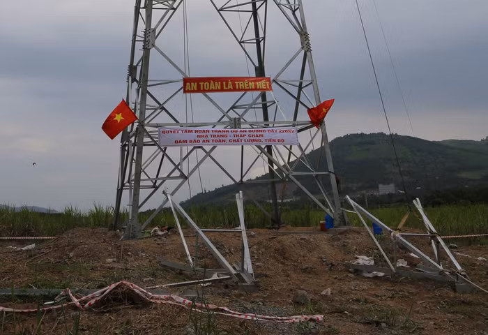 Đường dây 220kV Tháp Chàm – Nha Trang.