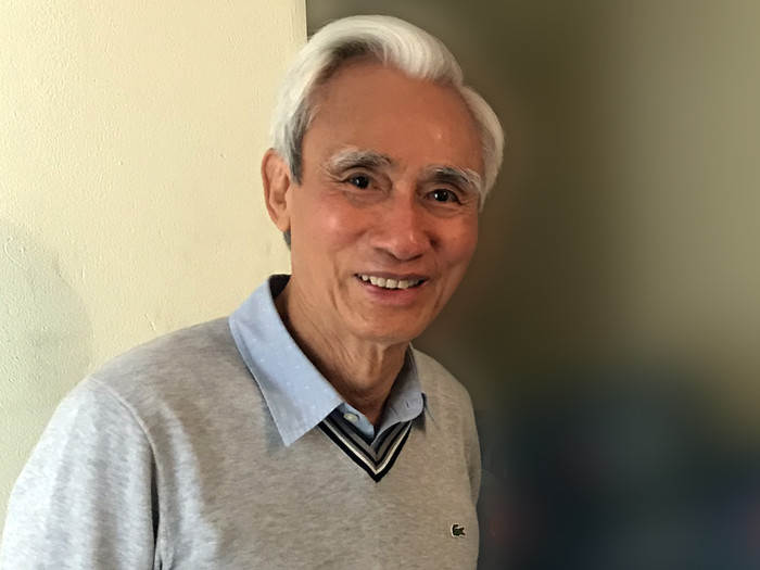 Nhà giáo ưu tú Nguyễn Phú Cường: "Toàn bộ chương trình dạy học sẽ tạm dừng lại ở đó, nếu có chỉ đạo tuần sau đi học thì nhà trường sẽ tiếp tục dạy chương trình mới". Ảnh: Tùng Dương. Nhà giáo ưu tú Nguyễn Phú Cường: "Toàn bộ chương trình dạy học sẽ tạm dừng lại ở đó, nếu có chỉ đạo tuần sau đi học thì nhà trường sẽ tiếp tục dạy chương trình mới". Ảnh: Tùng Dương.