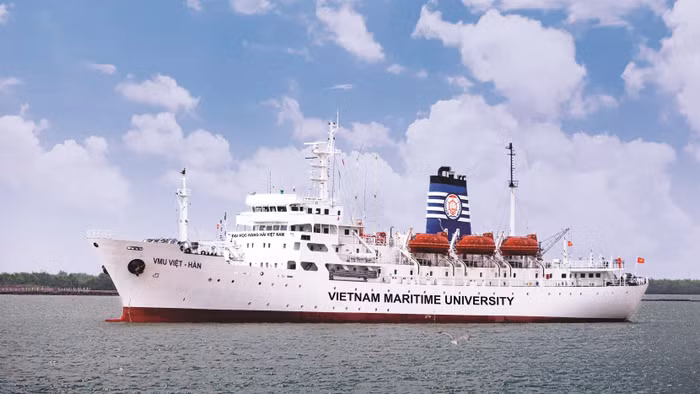 Tàu huấn luyện VMU Việt - Hàn (Ảnh: Nhà trường cung cấp)