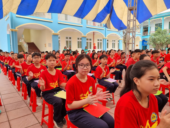 Học sinh hứng thú với các tình huống giả định tại chuyên đề (Ảnh: LT) GDVN_thcs-vinh-niem-3.jpg