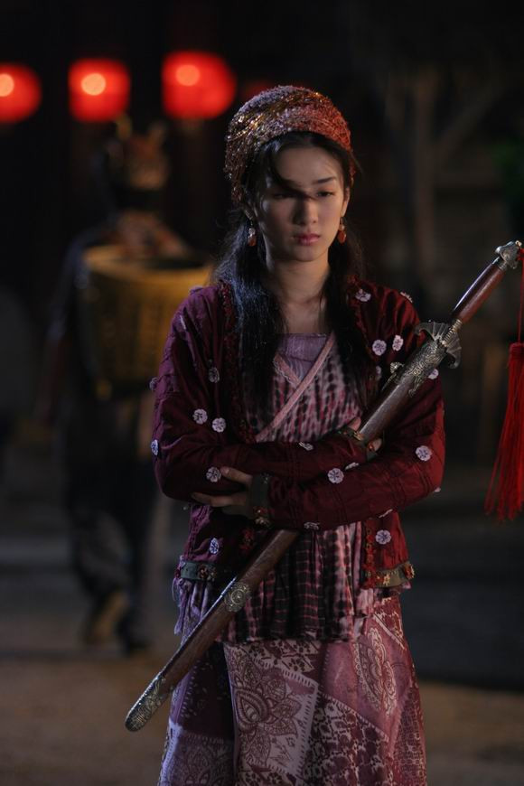 Huỳnh Dịch vai Tiểu Điệp trong “Thập toàn đại mỹ”.