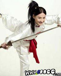 Trương Bá Chi trong “Phi hiệp Tiểu Bạch Long”