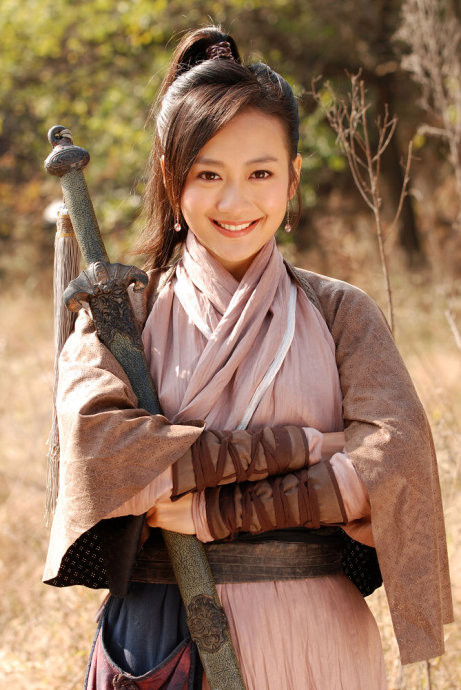 Vương Âu vai Bình An trong phim “Tiêu hành thiên hạ tiền truyền” đóng chung với Ngô Kỳ Long. Vương Âu vai Bình An trong phim “Tiêu hành thiên hạ tiền truyền” đóng chung với Ngô Kỳ Long.