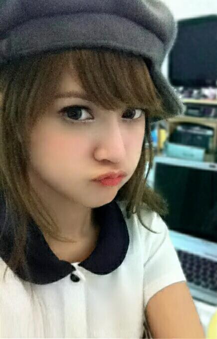 Tạo dáng cute như mỹ nhân Hàn Quốc Jang Na Ra. Tạo dáng cute như mỹ nhân Hàn Quốc Jang Na Ra.