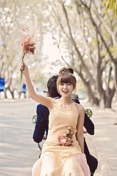 Chắc chắn với vẻ xinh đẹp, trẻ trung, tươi tắn thế này, Macy Pine sẽ còn tiến xa trong làng mẫu teen Việt Nam. Và Thủy Tiên có trông thấy nàng này thì chắc cô cũng phải chép miệng "ghen ti" với một hậu sinh như Macy Pine.