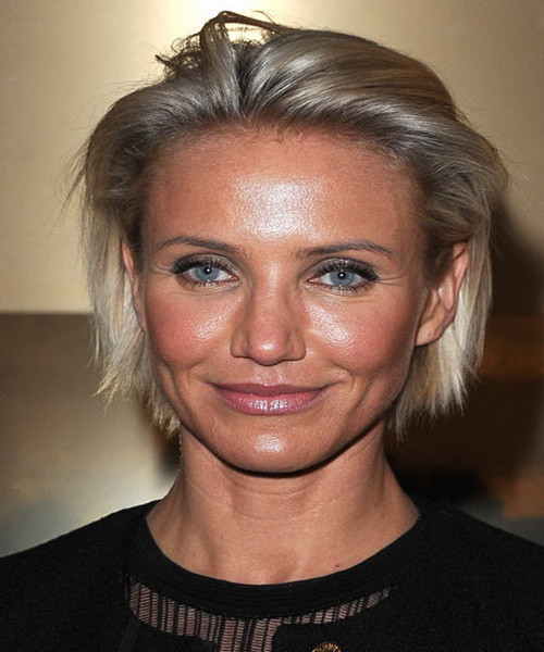 Cameron Diaz Một ví dụ về kiểu tóc khiến bạn trông già hơn: Trong ảnh, mái tóc nhuộm highlight sáng màu càng làm nổi rõ hơn những nếp nhăn trên khuôn mặt cô ấy. Xem thêm: Những mái tóc vàng óng đẹp nhất Hollywood / Bí quyết trang điểm xinh như mỹ nhân. Cameron Diaz Một ví dụ về kiểu tóc khiến bạn trông già hơn: Trong ảnh, mái tóc nhuộm highlight sáng màu càng làm nổi rõ hơn những nếp nhăn trên khuôn mặt cô ấy. Xem thêm: Những mái tóc vàng óng đẹp nhất Hollywood / Bí quyết trang điểm xinh như mỹ nhân.