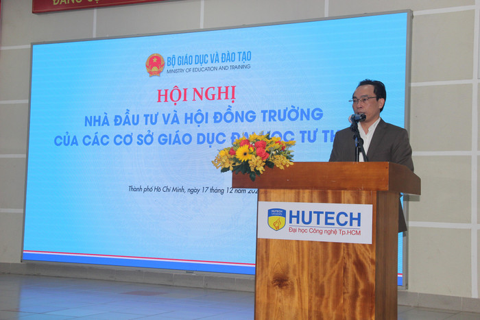 Thứ trưởng Bộ Giáo dục và Đào tạo phát biểu khẳng định không có sự bất bình đẳng giữa đại học công và tư về chuyên môn Thứ trưởng Bộ Giáo dục và Đào tạo phát biểu khẳng định không có sự bất bình đẳng giữa đại học công và tư về chuyên môn