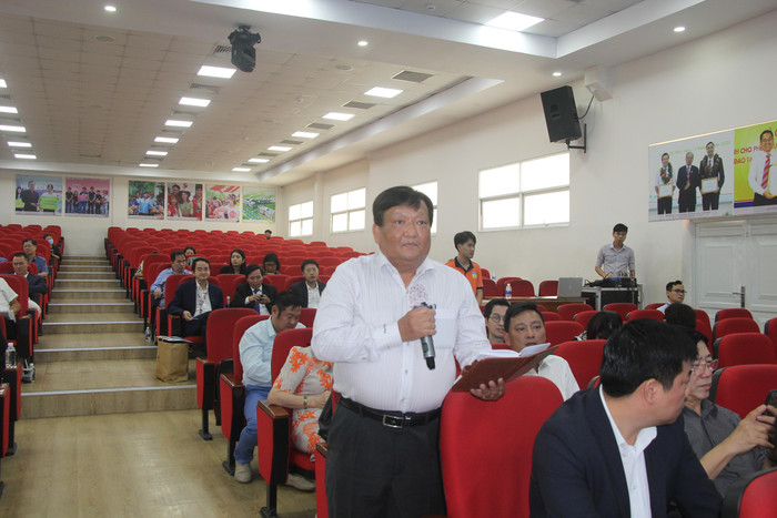Lãnh đạo một trường đại học tư thục phát biểu tại hội nghị này Lãnh đạo một trường đại học tư thục phát biểu tại hội nghị này