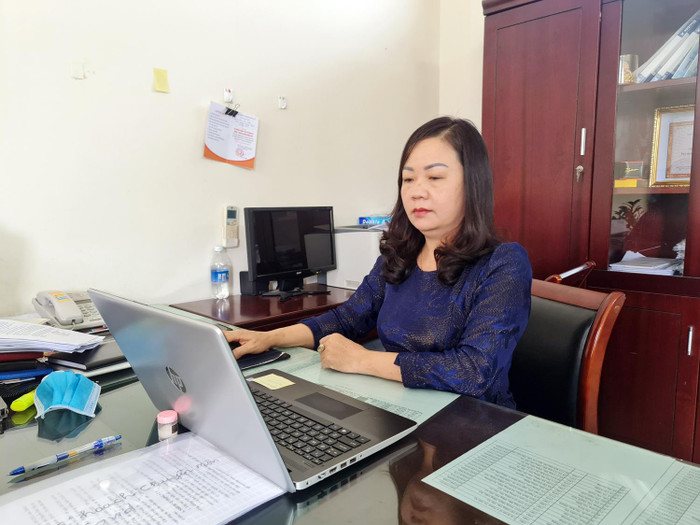 100% học sinh Trường Trung học cơ sở Đằng Hải (quận Hải An) cho thiết bị để tham gia học trực tuyến, tỷ lệ học sinh chuyên cần đạt hơn 98% (Ảnh: Lã Tiến) 100% học sinh Trường Trung học cơ sở Đằng Hải (quận Hải An) cho thiết bị để tham gia học trực tuyến, tỷ lệ học sinh chuyên cần đạt hơn 98% (Ảnh: Lã Tiến)