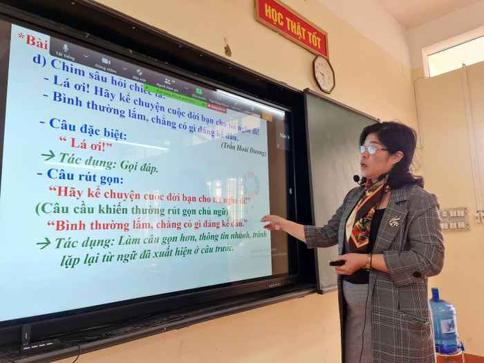 Trường Trung học cơ sở Đà Nẵng (quận Ngô Quyền) có 12 phòng học trang bị bảng tương tác điện tử để hỗ trợ tốt nhất cho các giáo viên dạy học trực tuyến (Ảnh: Lã Tiến) Trường Trung học cơ sở Đà Nẵng (quận Ngô Quyền) có 12 phòng học trang bị bảng tương tác điện tử để hỗ trợ tốt nhất cho các giáo viên dạy học trực tuyến (Ảnh: Lã Tiến)