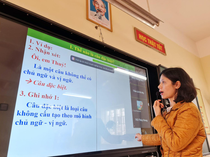 100% giáo viên Trường Trung học cơ sở Đà Nẵng (quận Ngô Quyền) đến trường dạy học trực tuyến, tỷ lệ học sinh tham gia học trực tuyến đạt rất cao (Ảnh: Lã Tiến) 100% giáo viên Trường Trung học cơ sở Đà Nẵng (quận Ngô Quyền) đến trường dạy học trực tuyến, tỷ lệ học sinh tham gia học trực tuyến đạt rất cao (Ảnh: Lã Tiến)