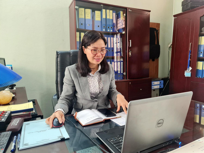 Việc dạy học trực tuyến tại Trường Trung học cơ sở Nam Hà (quận Kiến An) được nhà trường lên kế hoạch cụ thể, triển khai ngay sau khi có chỉ đạo của Sở Giáo dục và Đào tạo (Ảnh: Lã Tiến) Việc dạy học trực tuyến tại Trường Trung học cơ sở Nam Hà (quận Kiến An) được nhà trường lên kế hoạch cụ thể, triển khai ngay sau khi có chỉ đạo của Sở Giáo dục và Đào tạo (Ảnh: Lã Tiến)
