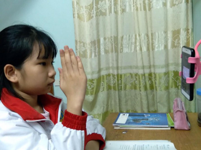 Học sinh Trường Tiểu học Lý Tự Trọng tích cực tham gia học tập, phát biểu xây dựng bài (Ảnh: Lã Tiến) Học sinh Trường Tiểu học Lý Tự Trọng tích cực tham gia học tập, phát biểu xây dựng bài (Ảnh: Lã Tiến)