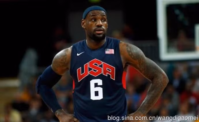 Trước thế vận hội, tạp chí Forbes đã công bố danh sách 10 vận động viên có thu nhập khủng nhất thì vận động viên bóng rổ nhà nghề Mỹ Lebron James có thu nhập trên 53 triệu USD/năm. Trước thế vận hội, tạp chí Forbes đã công bố danh sách 10 vận động viên có thu nhập khủng nhất thì vận động viên bóng rổ nhà nghề Mỹ Lebron James có thu nhập trên 53 triệu USD/năm.