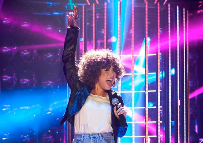 Whitney Houston của Việt Nam qua sự thể hiện của ca sĩ Mỹ Linh.