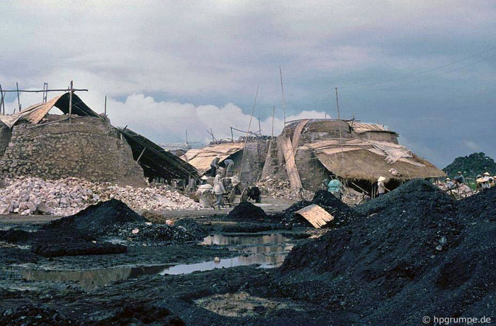 Một lò nung ở làng Yên, xã Thạch Xá, Thạch Thất, Hà Nội, 1991.