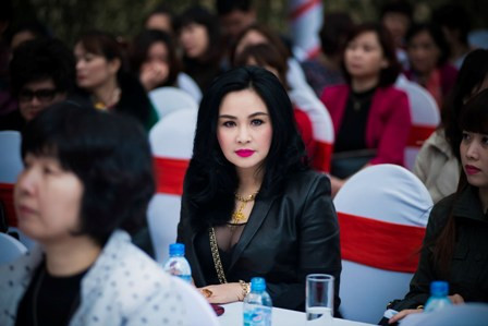 Đặc biệt là vòng một như thiếu nữ đôi mươi Đặc biệt là vòng một như thiếu nữ đôi mươi