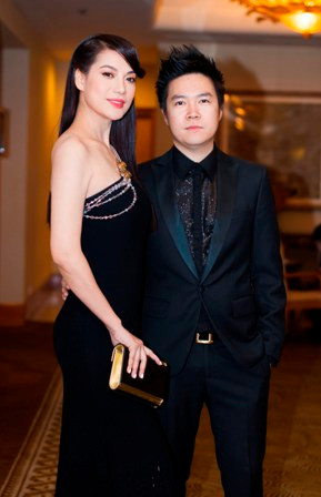 Lê Hiếu cũng tham dự sự kiện và chụp hình cùng Ngọc Ánh Lê Hiếu cũng tham dự sự kiện và chụp hình cùng Ngọc Ánh