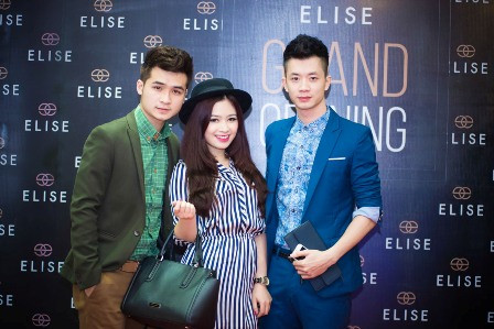 Cặp đôi Dương Hoàng Yến và Hà Anh Vũ cũng tham gia sự kiện Cặp đôi Dương Hoàng Yến và Hà Anh Vũ cũng tham gia sự kiện