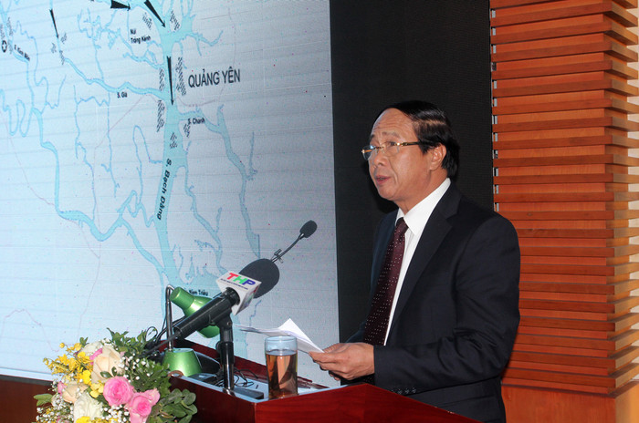 Ông Lê Văn Thành, Ủy viên Trung ương Đảng, Bí thư Thành ủy, Chủ tịch Hội đồng nhân dân thành phố Hải Phòng phát biểu tại hội nghị (Ảnh: Lã Tiến) Ông Lê Văn Thành, Ủy viên Trung ương Đảng, Bí thư Thành ủy, Chủ tịch Hội đồng nhân dân thành phố Hải Phòng phát biểu tại hội nghị (Ảnh: Lã Tiến)