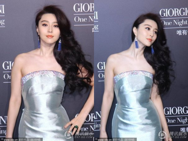 Đây là kiểu trang phục rất dễ để che đi vòng 2 bánh mỳ. Thời gian gần đây, Phạm Băng Băng khá "màu mỡ", vì vậy cô nàng không muốn phơi bày trước bàn dân thiên hạ vòng eo đang thời kỳ nở nang của mình. Nếu diện đầm đỏ, chắc chắn, kiều nữ họ Phạm sẽ để lộ những khiếm khuyết trên ngoại hình. (Ảnh: Ione) Xem thêm: Ngọc Trinh ""chịu khó" khoe da trắng, vai thon với váy hè sành điệu Đây là kiểu trang phục rất dễ để che đi vòng 2 bánh mỳ. Thời gian gần đây, Phạm Băng Băng khá "màu mỡ", vì vậy cô nàng không muốn phơi bày trước bàn dân thiên hạ vòng eo đang thời kỳ nở nang của mình. Nếu diện đầm đỏ, chắc chắn, kiều nữ họ Phạm sẽ để lộ những khiếm khuyết trên ngoại hình. (Ảnh: Ione) Xem thêm: Ngọc Trinh ""chịu khó" khoe da trắng, vai thon với váy hè sành điệu