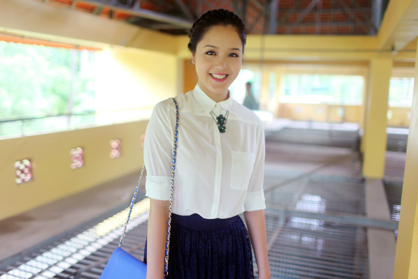 "Khi được nghe những thông tin về sự tàn ác của những người đã và đang tìm cách bóc lột gấu để lấy mật, tôi cảm thấy vô cùng xót xa. Tôi mong sẽ có thật nhiều người tới thăm nơi đây để thêm hiểu về những hành động mà họ đang gây nên cho loài gấu", Á hậu Hoàng Anh chia sẻ "Khi được nghe những thông tin về sự tàn ác của những người đã và đang tìm cách bóc lột gấu để lấy mật, tôi cảm thấy vô cùng xót xa. Tôi mong sẽ có thật nhiều người tới thăm nơi đây để thêm hiểu về những hành động mà họ đang gây nên cho loài gấu", Á hậu Hoàng Anh chia sẻ