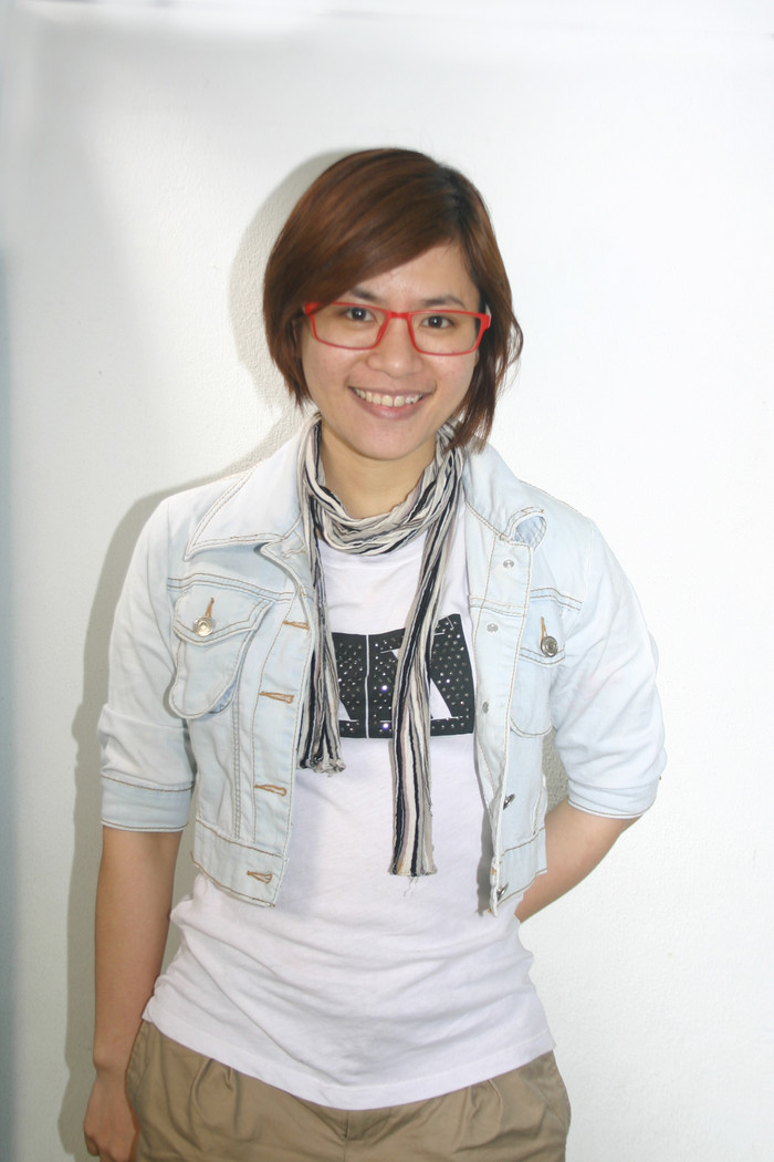 Chân dung mộc của cô nàng. Xem thêm: Lên đời nhan sắc nhờ trang điểm. Chân dung mộc của cô nàng. Xem thêm: Lên đời nhan sắc nhờ trang điểm.