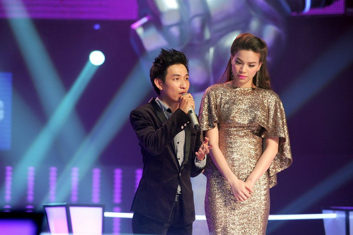 Dù bị nữ HLV xinh đẹp đánh giá là phần trình diễn của cả hai không tốt bằng khi luyện tập. Dù bị nữ HLV xinh đẹp đánh giá là phần trình diễn của cả hai không tốt bằng khi luyện tập.