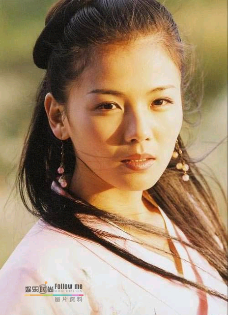 A Châu do Lưu Đào thể hiện trong phiên bản Thiên Long Bát Bộ 2004. Đây được đánh giá là vai diễn rất thành công của Lưu Đào.